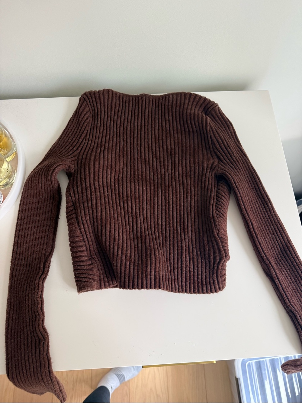 Soft A&F Cropped Ribbed Crossover Sweater - Picture 3 of 3